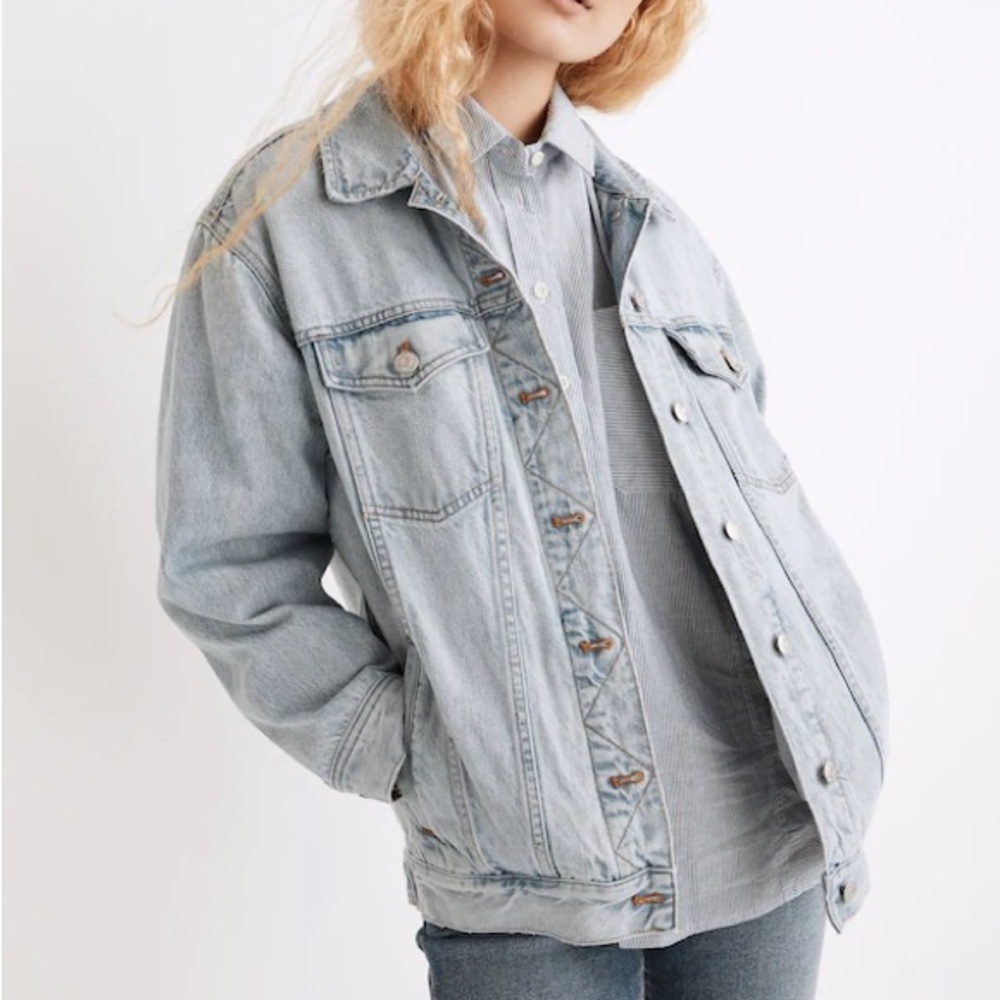 Madewell Oversized Trucker Jean Jacket in Fitzgerald Wash